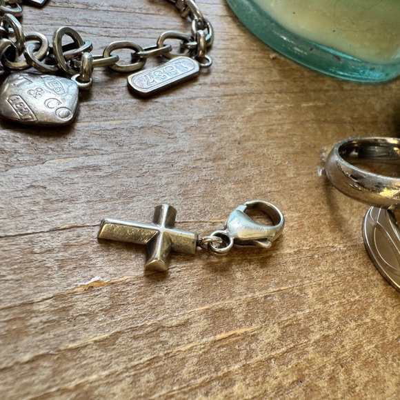 Tiffany & Co. Paloma Picasso Cross Charm - Picture 4 of 6